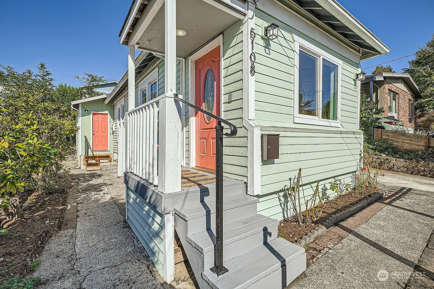 5108 S Orchard Street photo 1