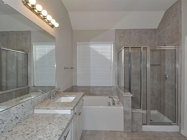 23839 Villa Lisa Dr — Photo 18