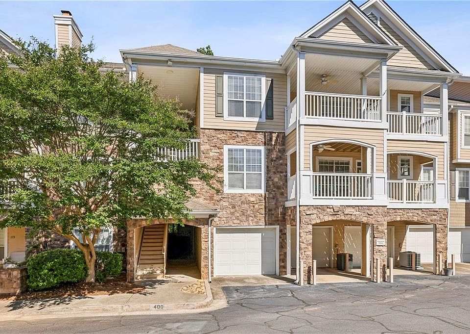 1st image of 436 Pembrooke Cir #436