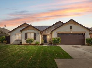 819 Hill Ave, Fowler, CA 93625
