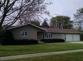 271 N Columbus St, Randolph, WI 53956