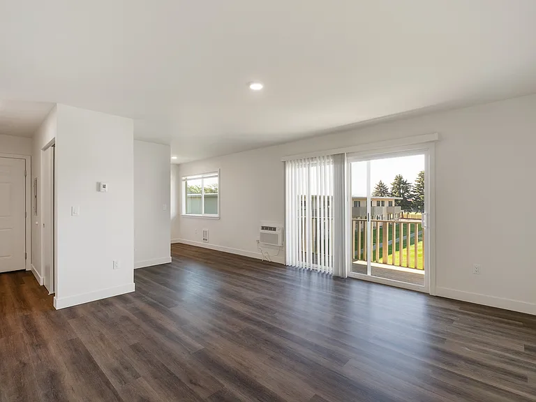 2x1 R Living Room