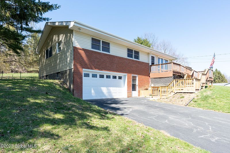 3rd image of 209 Schuurman Road