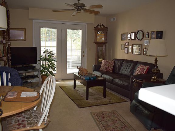 3rd image of 5935 N High St #124