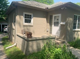 109 S Lowell St, Iowa City, IA 52245