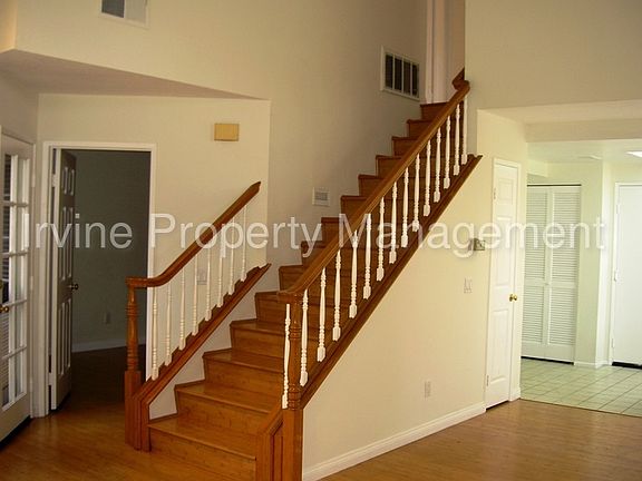 5th image of 54 Marbella Aisle