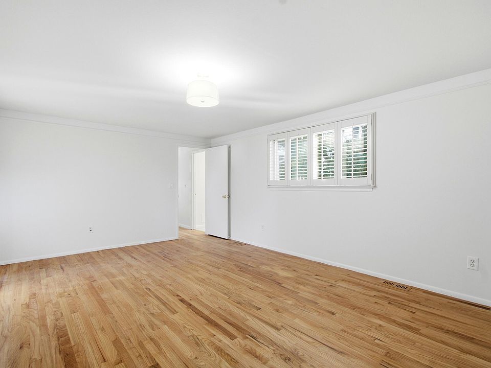 6843 Leslee Crest Dr, photo 27