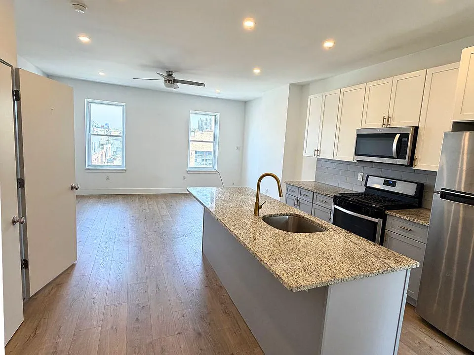 914 Snyder Ave #3