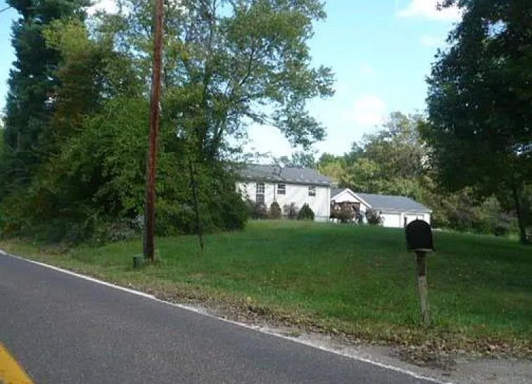 4527 Vaile Ave photo 1