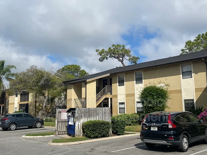 2 bed, 2.0 bath, 901 sqft, $1,595 — Photo 1