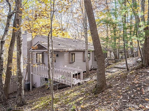 3rd image of 200 Villa Rd Unit 126