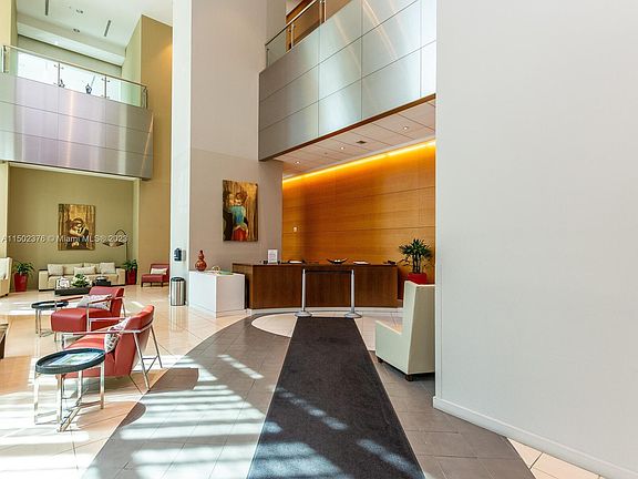 4th image of 300 Biscayne Blvd #T-2114