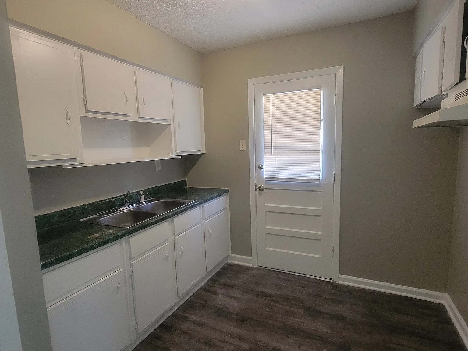 Cozy 2-Bed, 1 Bath Duplex with Unique Touches & Great Vibes! — Photo 4
