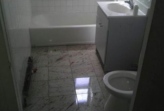 clean bathroom!!