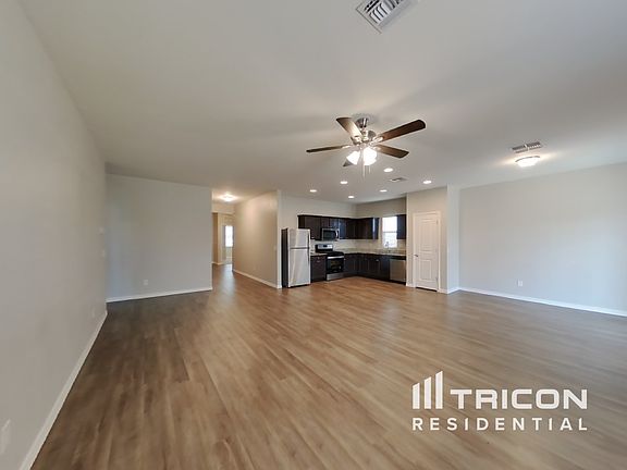 3rd image of 4624 W Saddlebush Way