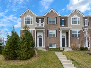 904 Bradford Dr, Naperville, IL 60563