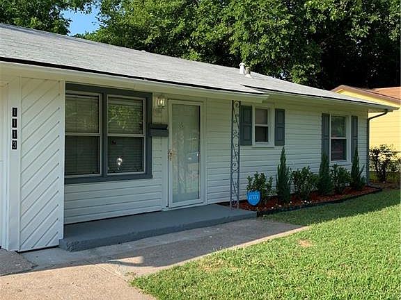 2nd image of 1113 Leyenda Dr