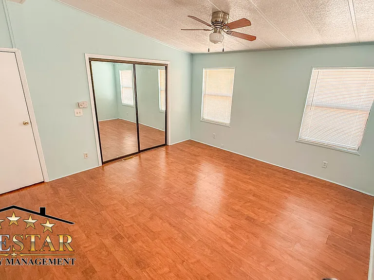 223 McCord Ave — Photo 16