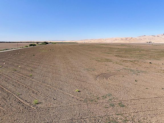 5th image of 0 S Tuolumne Ave