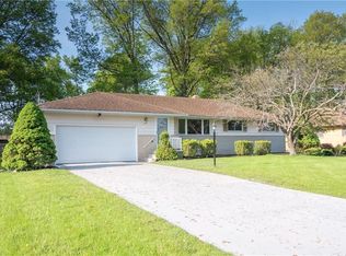 1499 Orchardview Rd, Seven Hills, OH 44131