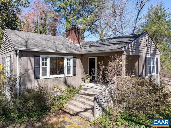 1433 Plymouth Rd, Charlottesville, VA 22903