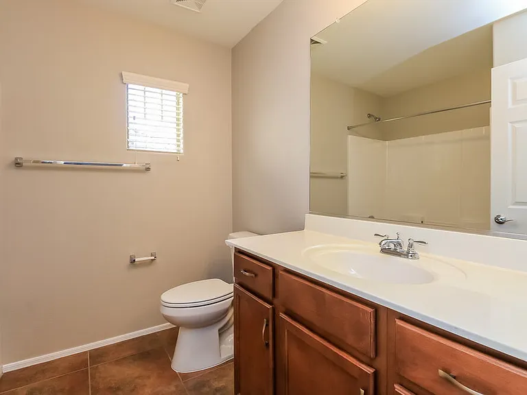 2456 E Vermont Dr — Photo 11