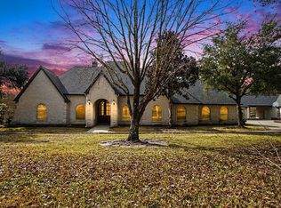 15569 Crown Oaks Dr, Montgomery, TX 77316