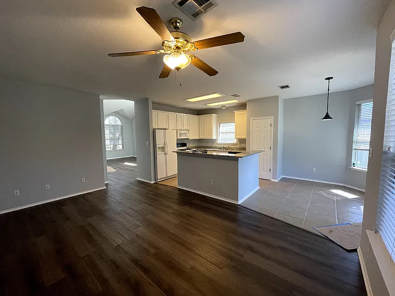 3621 Bratton Heights Dr — Photo 5