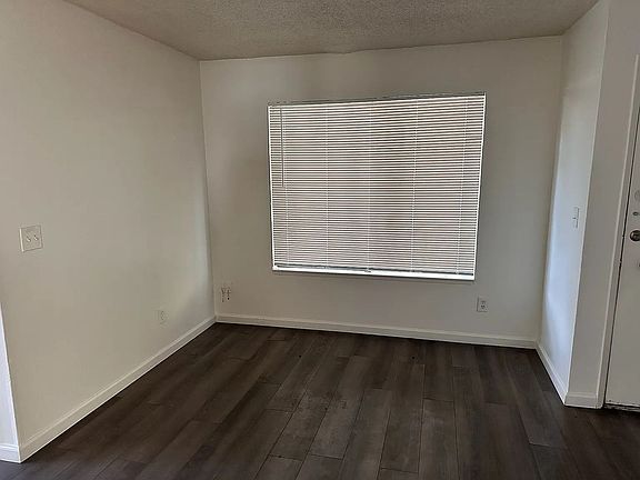 5th image of 2223 Edison Ave #13