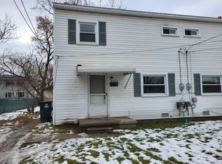 32153 Genessee St, Westland, MI 48186
