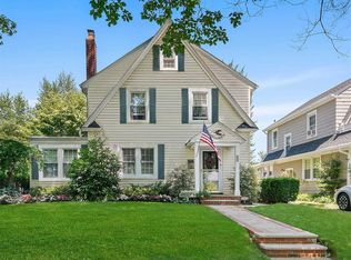 19 Huron Rd, Floral Park, NY 11001