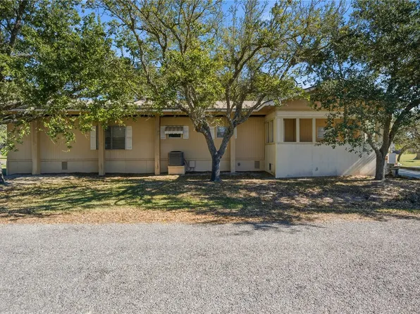 308 Fulton Ave, Rockport, TX 78382