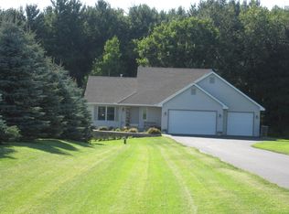 930 Carter Cir, Hudson, WI 54016