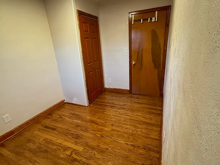 707 Crystal Dr — Photo 19