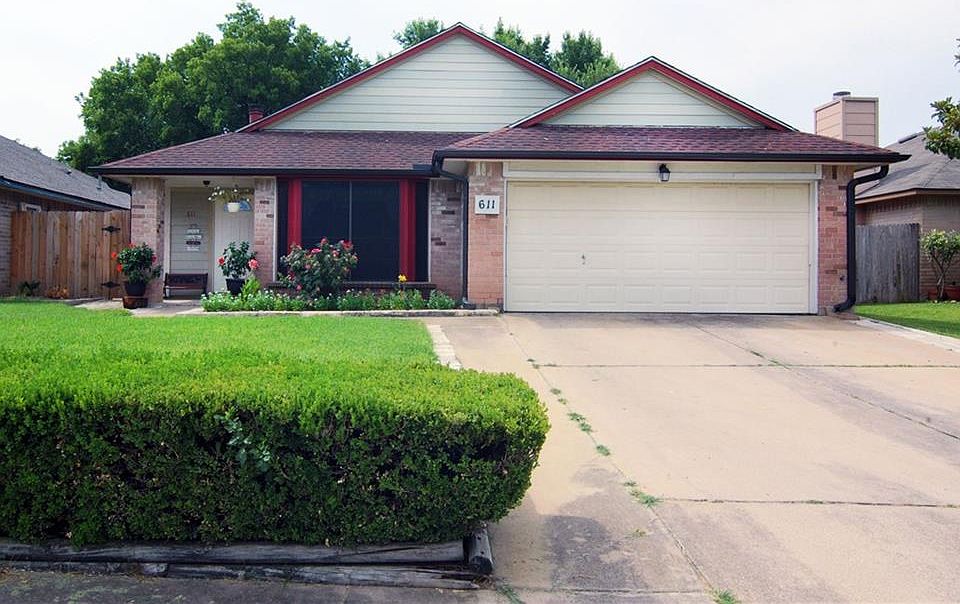 1st image of 611 David Curry Dr