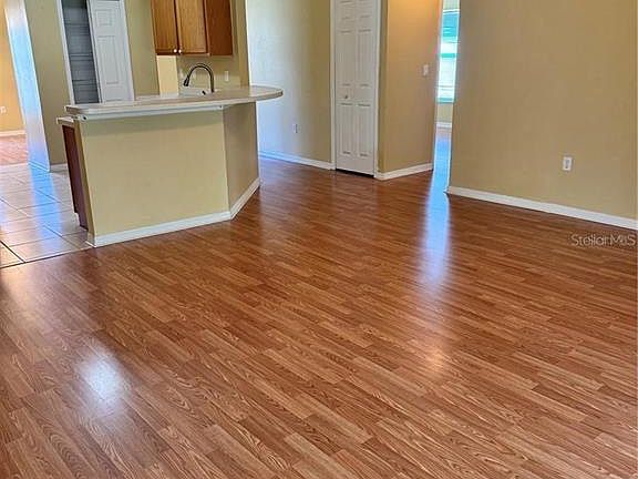 5th image of 15 Prattwood Ln