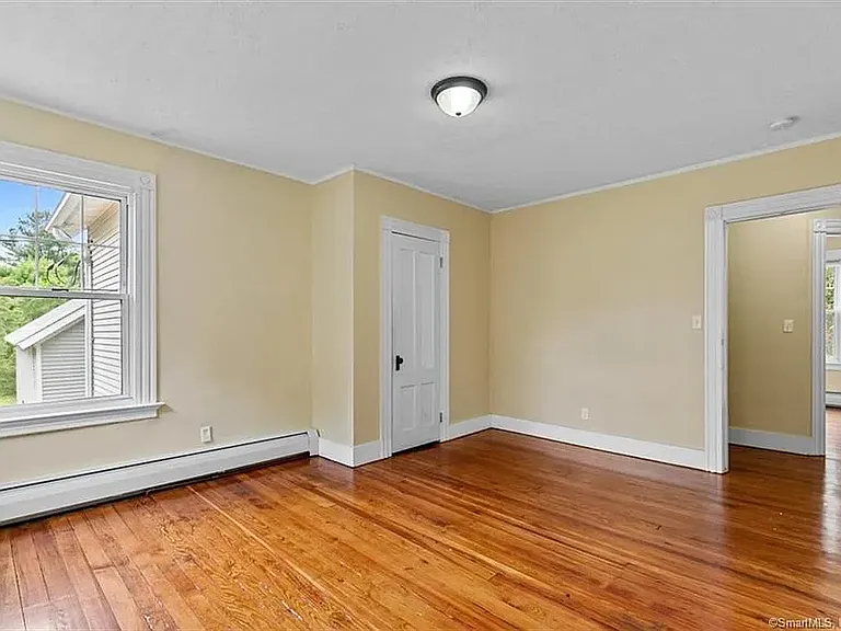 40 Wintergreen Ave — Photo 24