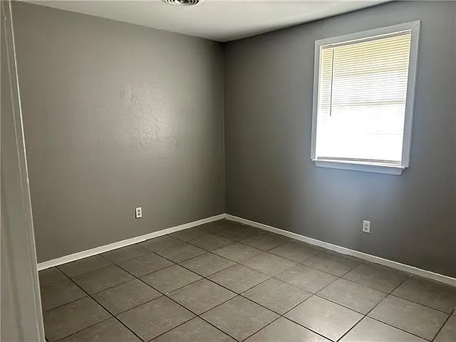 7410 W Laverne St — Photo 8
