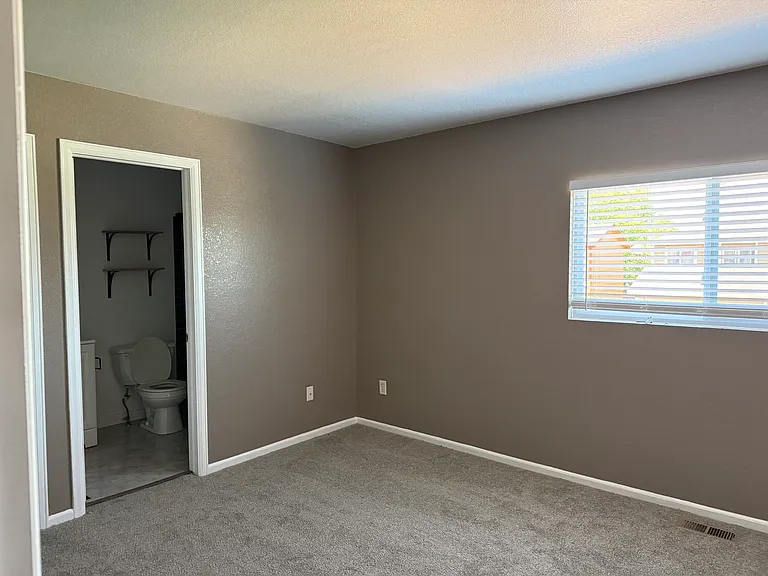 7876 Humboldt Cir — Photo 8