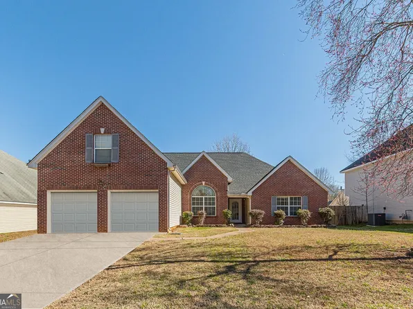 186 Kentwood Springs Dr, Hampton, GA 30228