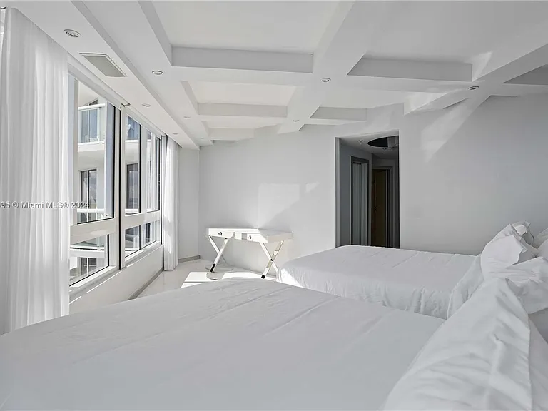 6365 Collins Ave #3803 — Photo 27
