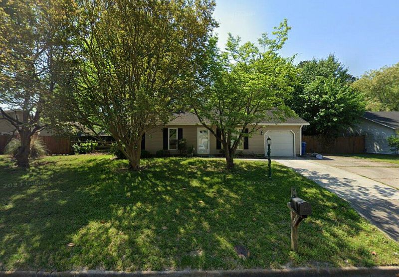 1st image of 5893 Connors Dr