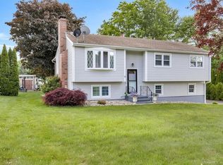 9 Seneca Rd, Plainville, CT 06062