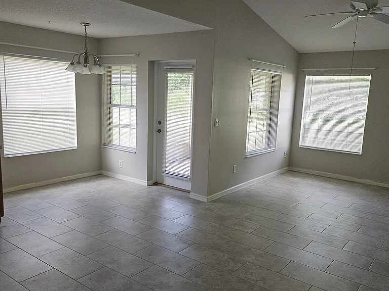 22 Wellwood Ln — Photo 7