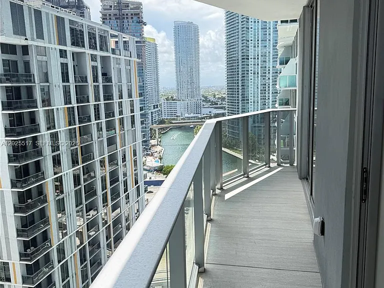 77 SE 5th St #2307 — Photo 2