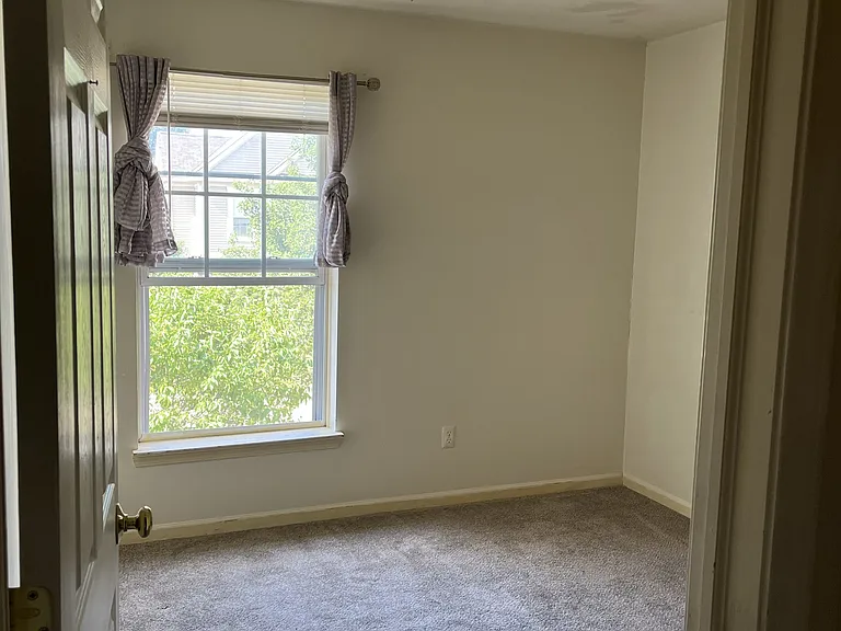 2nd bedroom upstairs