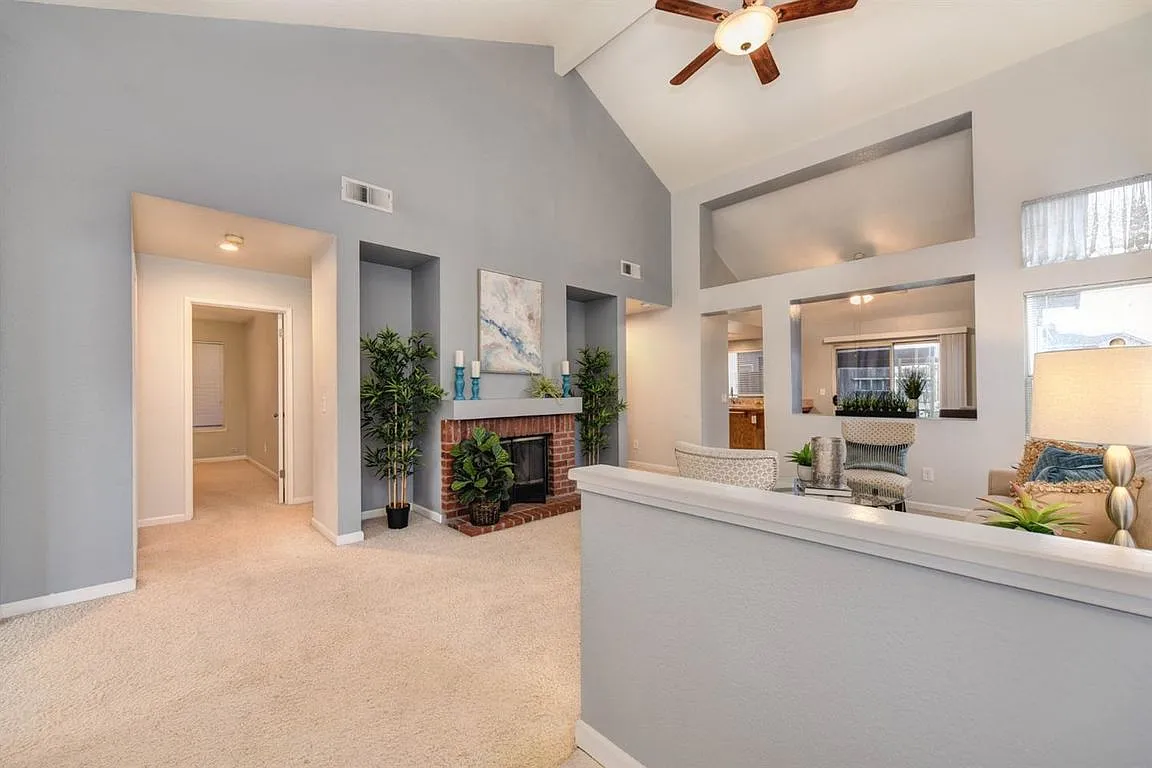 3159 Glentana Way photo 1