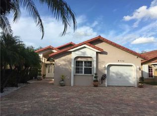 8735 NW 153rd Ter, Miami Lakes, FL 33018
