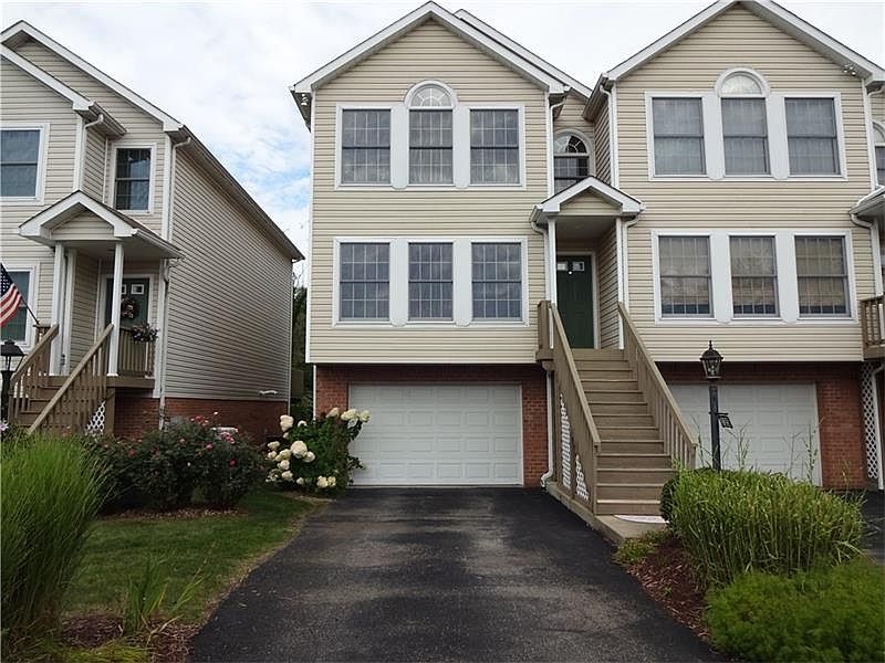 1st image of 135 Odinwood Ct