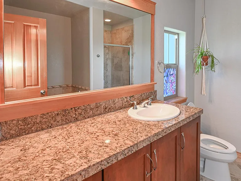529 Mills St — Photo 24